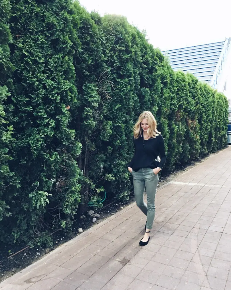 Rag Bone Tee J Crew Cargo Pants Treasure Bond Shoes